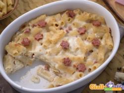 Rigatoni gratinati con stelline di mortadella