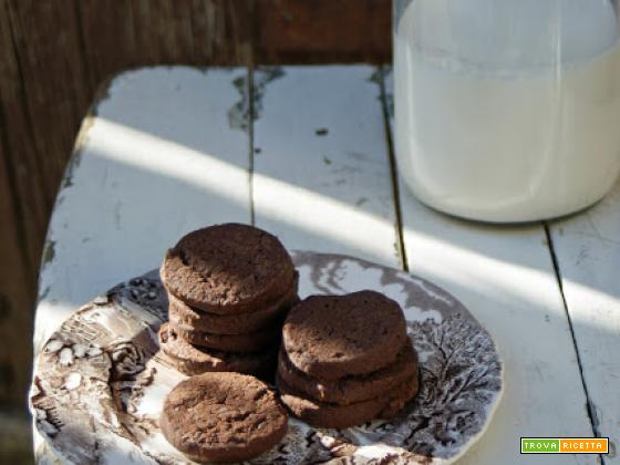 Biscotti al cioccolato e fior di sale...per ricominciare in dolcezza!:D