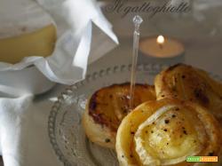 Sfogliatine pere, miele e Camoscio d'Oro