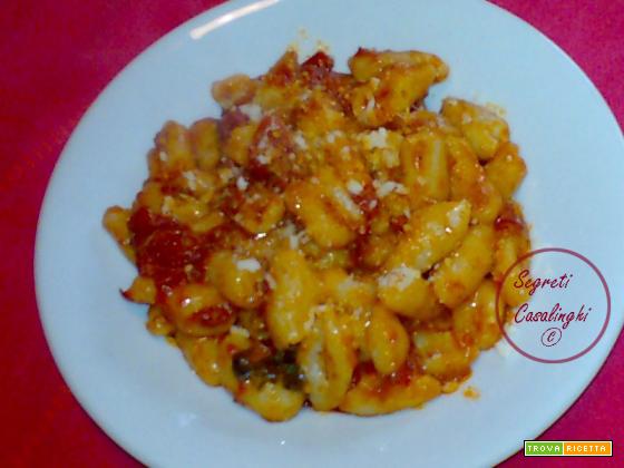 cavatelli preparati in casa con il ragù
