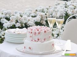 Una wedding cake fai-da-te al Grand Hotel di Rimini