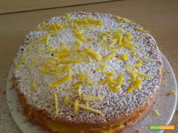 Fresca e rapida: la torta al limone