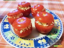 Pomodori ripieni di insalata di riso