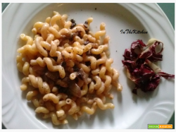 Pasta radicchio e stracchino