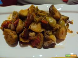 Cavoletti di bruxelles con pomodorini e funghi
