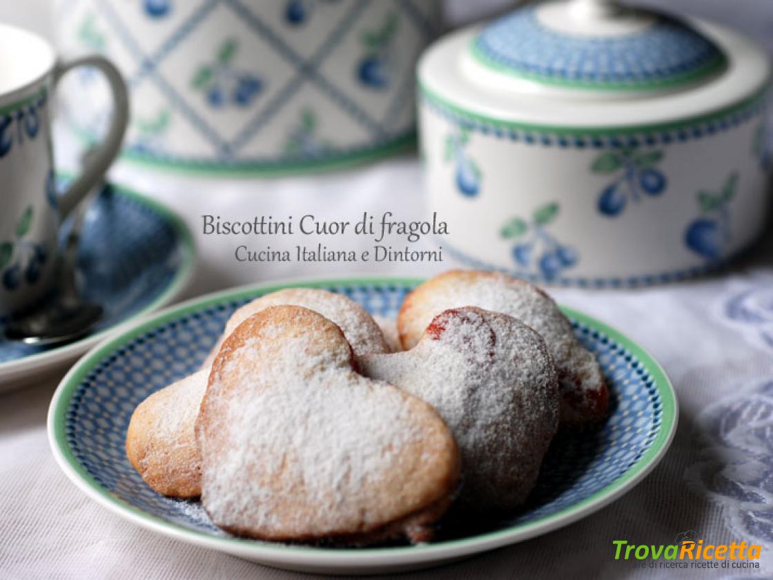 Biscottini Cuor Di Fragola Ricetta Trovaricetta Com