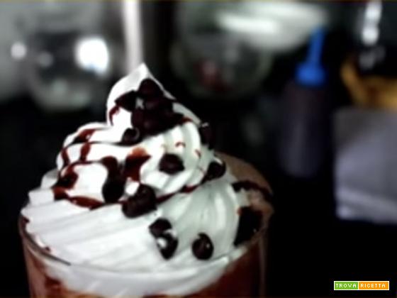 Come preparare il milkshake al cioccolato – video ricetta