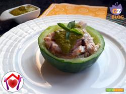 Zucchine ripiene di tacchino con pesto di fiori di zucca