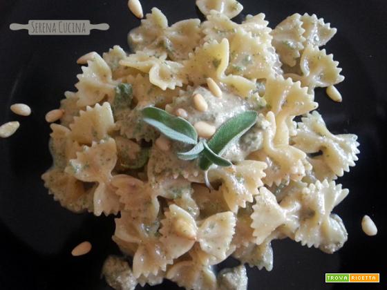 Farfalle con pesto di salvia