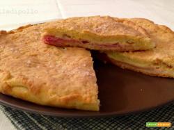 Focaccia di ricotta farcita veloce e morbidissima