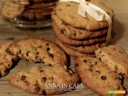 Biscotti al burro di arachidi e gocce di cioccolato