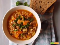 Zuppa di farro, funghi e castagne