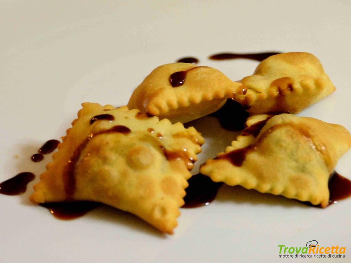 Calzoncelli Di Castagne E Vin Cotto D Aglianico Ricetta Trovaricetta Com