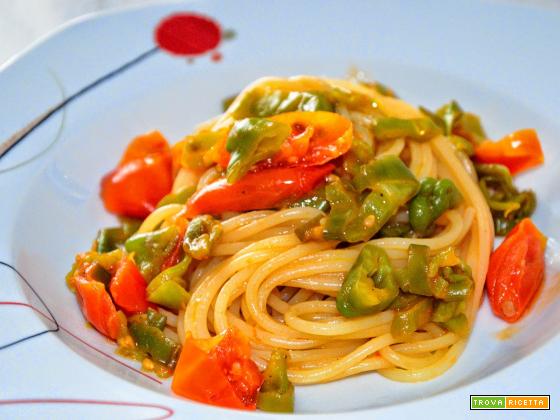 SPAGHETTI CON FRIGGITELLI E POMODORI CILIEGINI