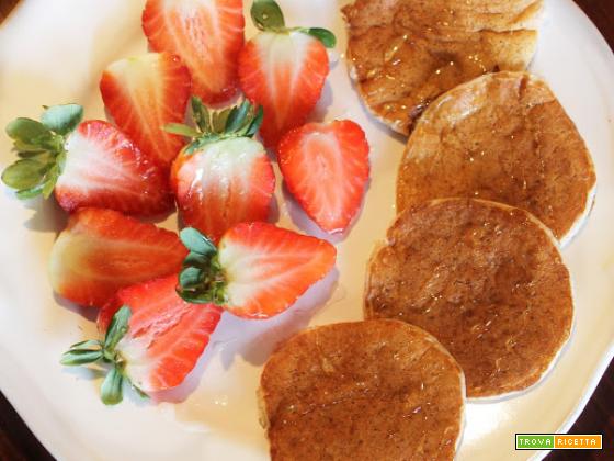 Pancake Integrali Fragole e Miele