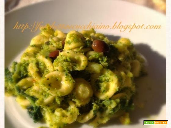 Orecchiette con broccoli olive e capperi