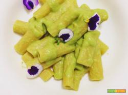 Tortiglioni al pesto di fave