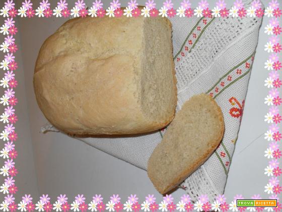 pane con la macchina per il pane