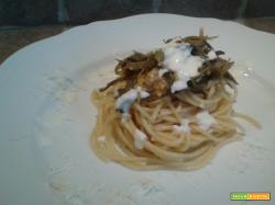 Spaghetti con Carciofi e fonduta di Pecorino