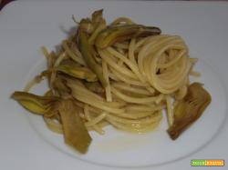 Spaghetti con carciofi e zenzero
