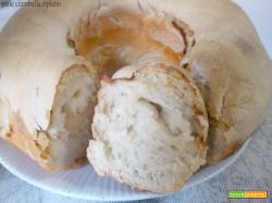 Pane ciambella ripieno - lievito madre