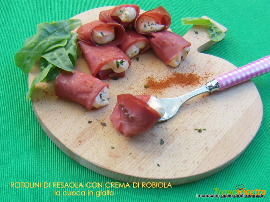 Rotolini Di Bresaola Con Crema Di Robiola Ricetta Trovaricetta Com