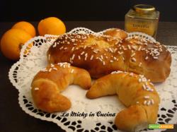 Pan Brioche con Lievito madre all'arancia e mandorle