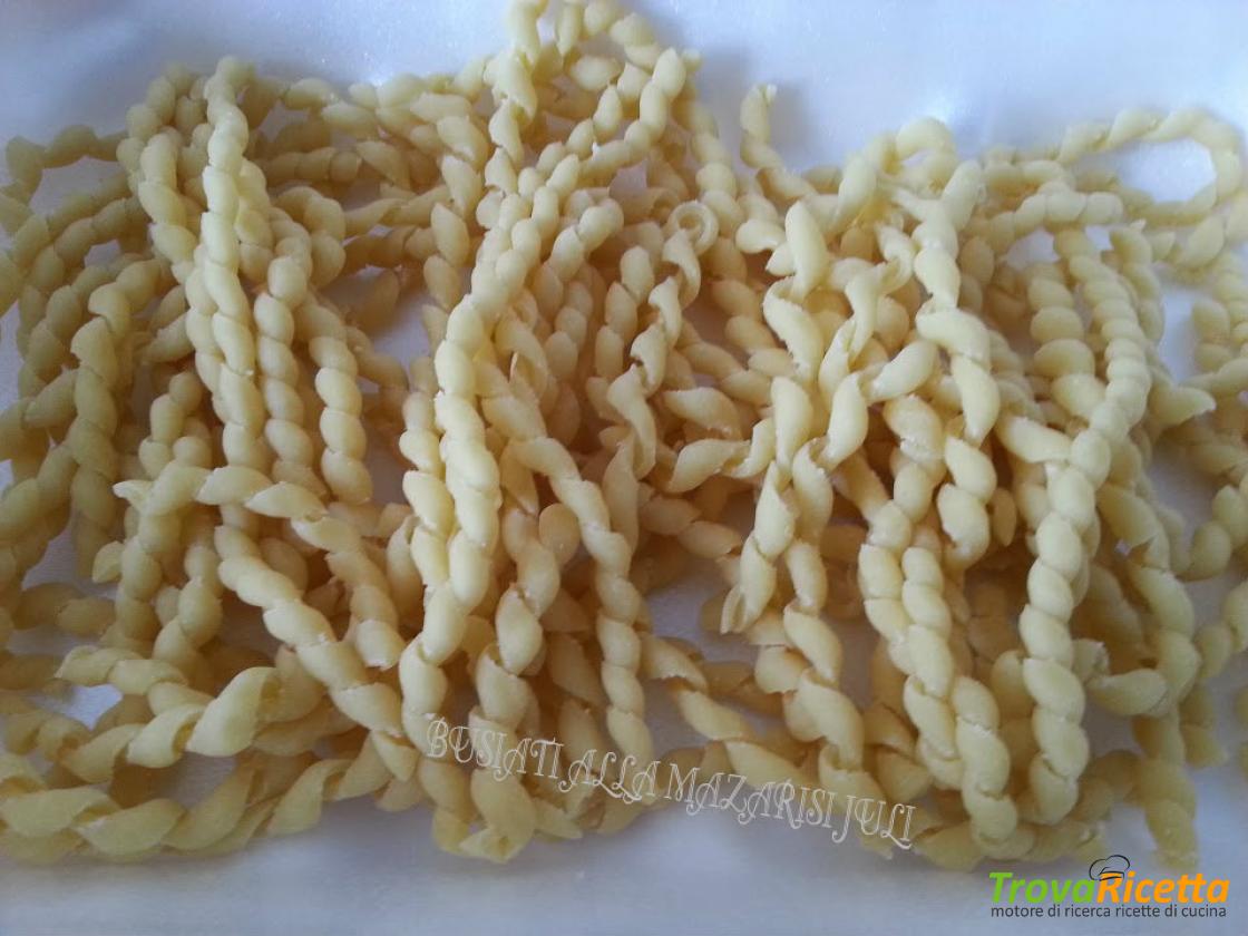 Busiate pasta fresca, alla Siciliana - Ricetta 