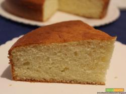 Torta allo yogurt e profumo di limone