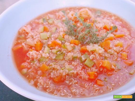 Zuppa Speziata di Quinoa e verdure