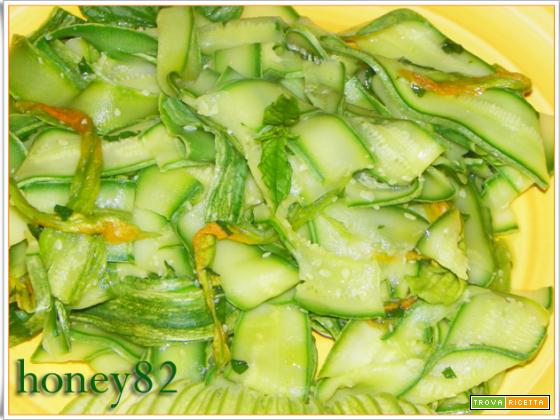 ZUCCHINE VELATE ALLA MENTA