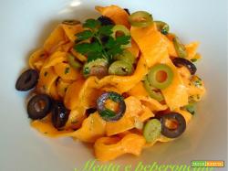 Ricetta Pappardelle rosse con olive