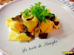 Pappardelle con tartufo fresco nero.....