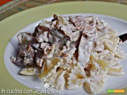 Farfalle finferli e pancetta