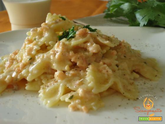 Farfalle al salmone