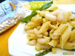 Mezze penne con cannellini e sedano