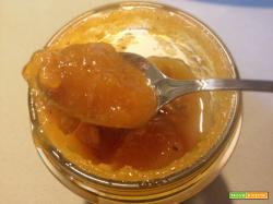 Marmellata di cachi e noci