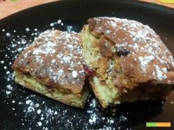 Biscotti rustici con cioccolato bianco e bacche di goji