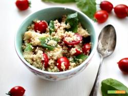 Quinoa salads [ pomodori - mozzarella e basilico ]