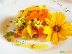 Il sole nel Piatto: Insalatina con petali del Fiore di Topinambur e semi di Girasoli