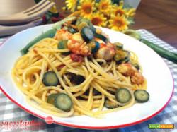 Spaghetti gamberoni, datterino, zucchinette e fiori di zucca