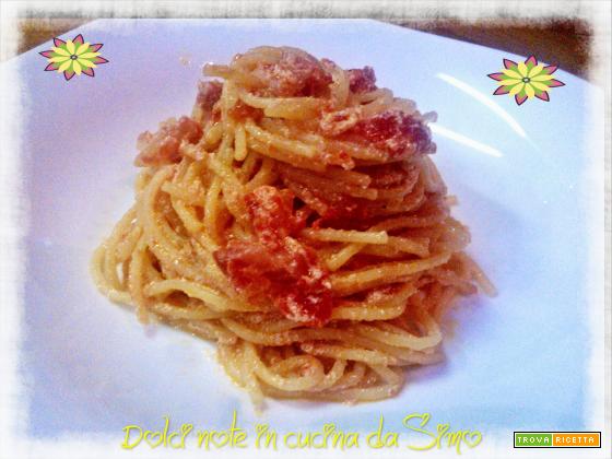 Spaghetti cremosi con ricotta e pancetta