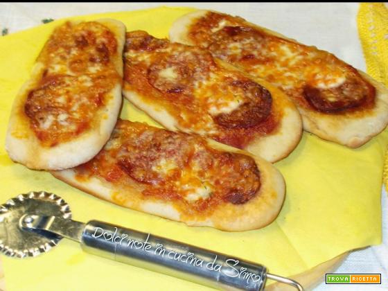 Pizzette con salame Chorizo e gorgonzola