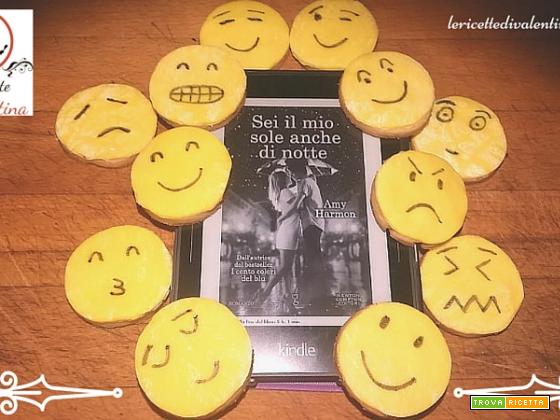 MANGIA CIO' CHE LEGGI # 64: biscotti emoticon ispirati da Sei il mio sole anche di notte di Amy Harmon
