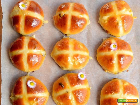 Hot cross buns (ricetta di Paul Hollywood)