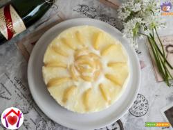 Torta allo yogurt all’ananas