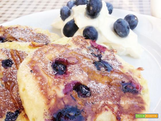 Blueberry Pancakes, Yogurt Greco e Miele