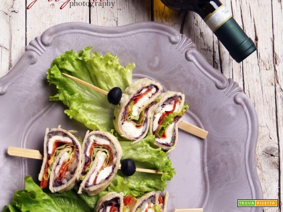 Rotolini di piadina finger food!