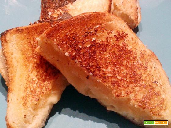 Grilled cheese sandwiches – Panini grigliati al formaggio