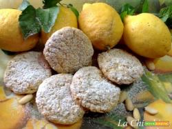 Biscotti ai cereali e profumo di limone